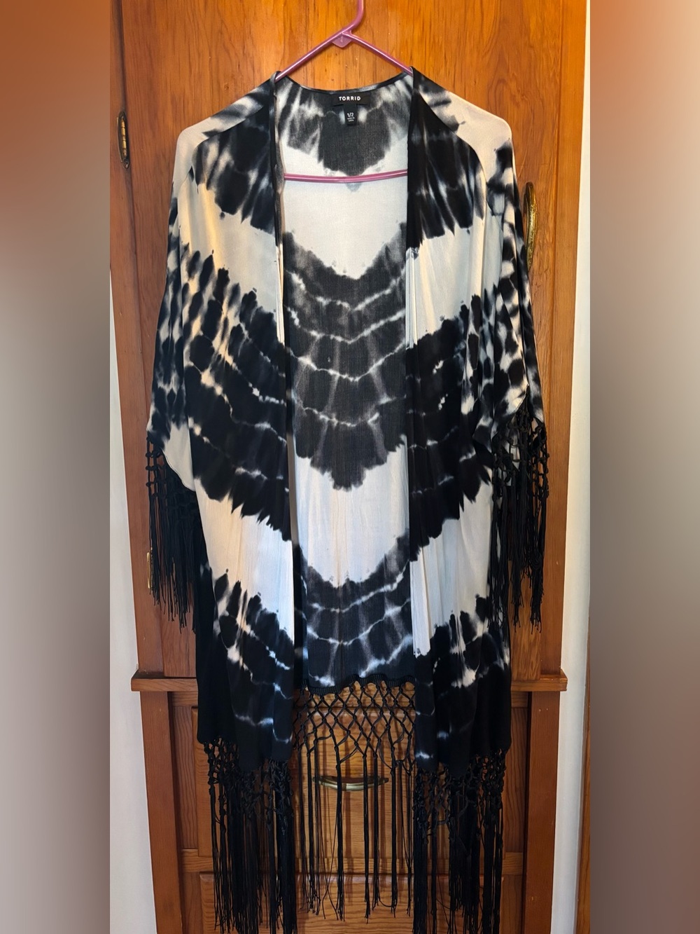 Torrid Women’s Black Tie-Dye Crepe Fringe Kimono Coverup Size 1/2